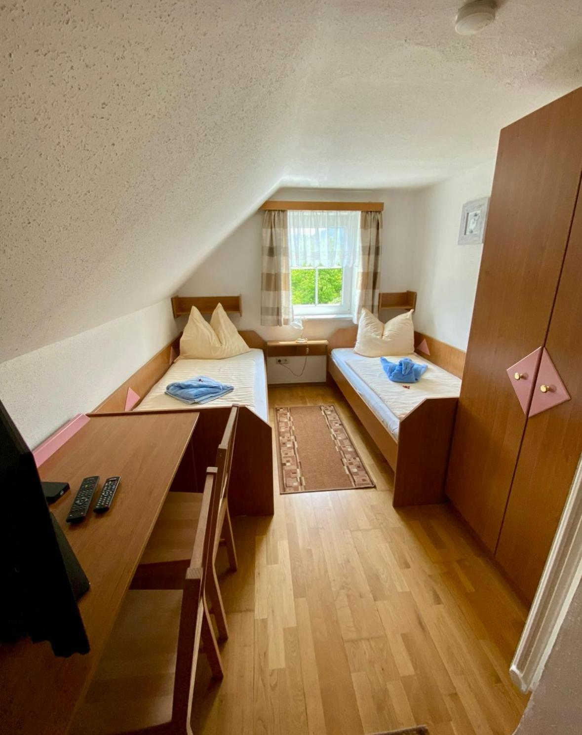 Gasthof Widenschek Thalheim ภายนอก รูปภาพ